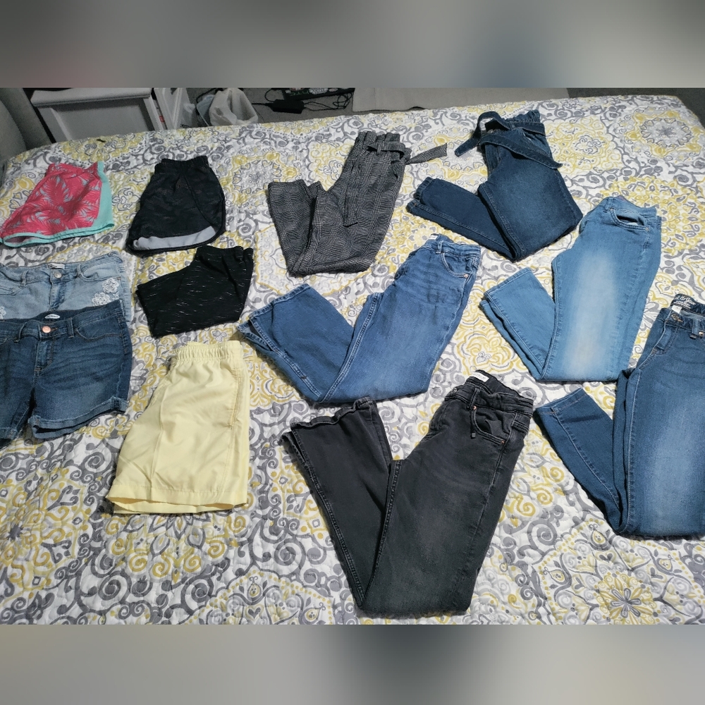 15 Girls bottoms sizes 9-12
